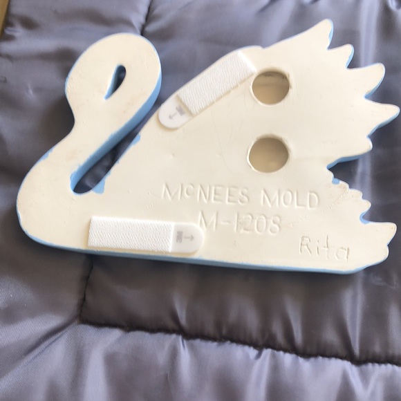 Vintage Chalkware blue swans - Picture 4 of 7